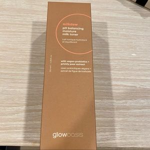 GLOWOASIS pH balancing  milk toner to hydrate/nourish for dewy, supple skin